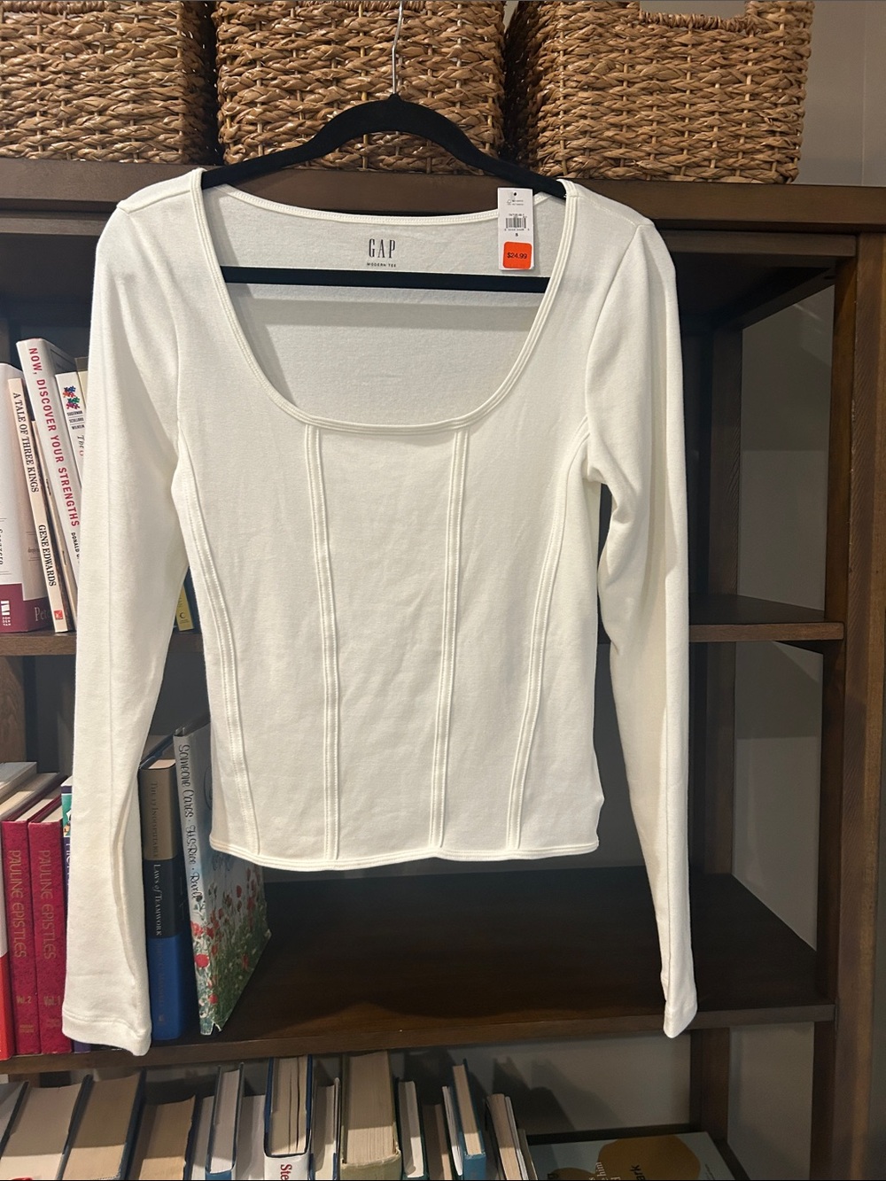 GAP Women's White Long Sleeve Square-Neck Ribbed Tee